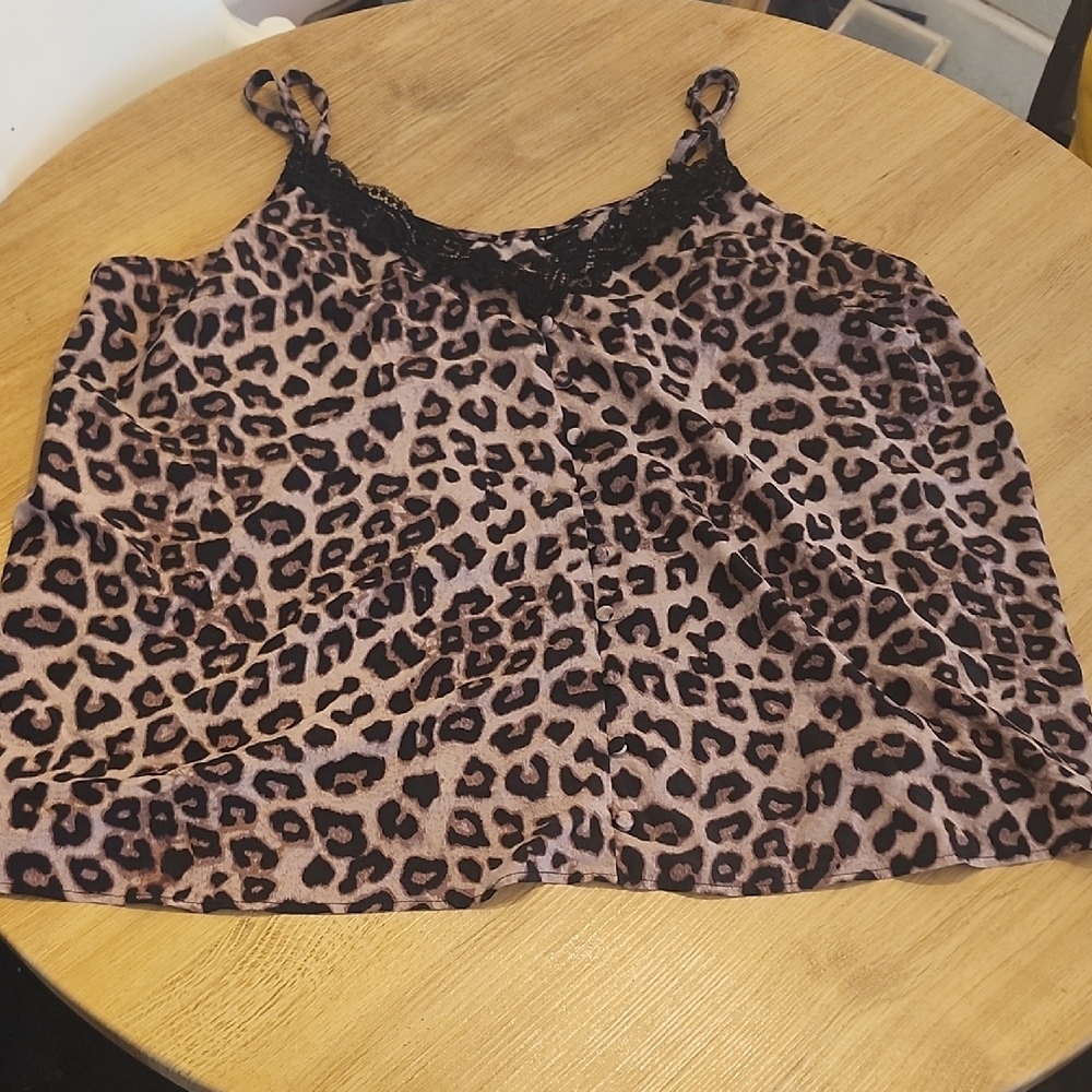 NWoT Torrid Leopar Print Cami with Black Lace